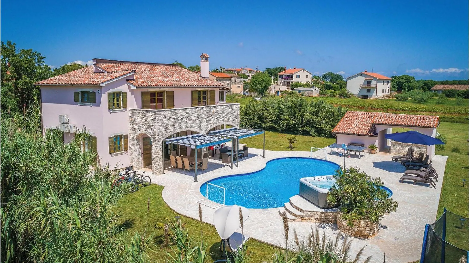 5 Bedroom Awesome Home In Valtura